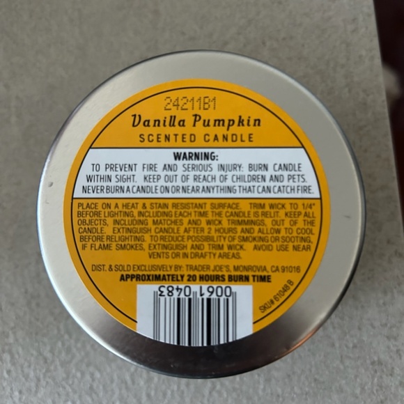 Trader Joe's Vanilla Pumpkin Candle (NWT) - Picture 2 of 3